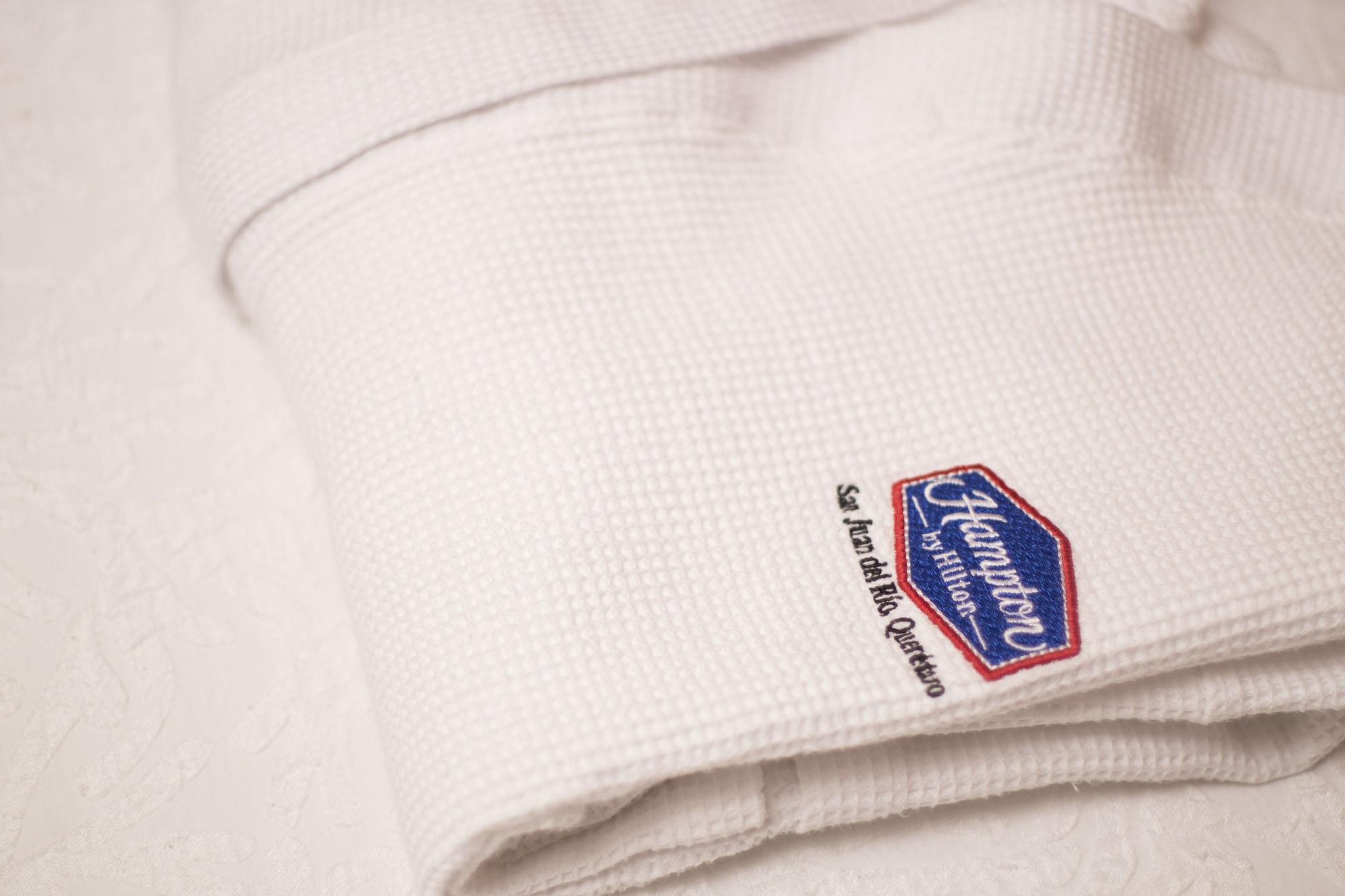 Hampton By Hilton San Juan Del Rio Hotel Eksteriør billede