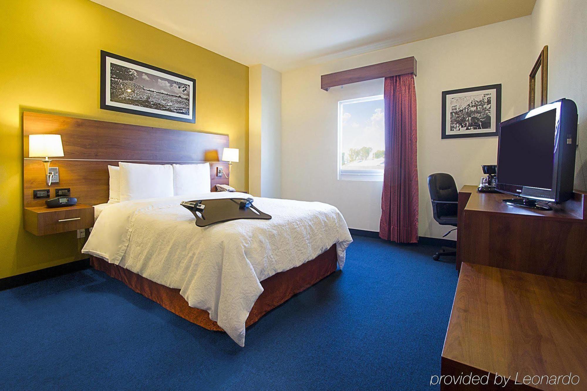 Hampton By Hilton San Juan Del Rio Hotel Eksteriør billede